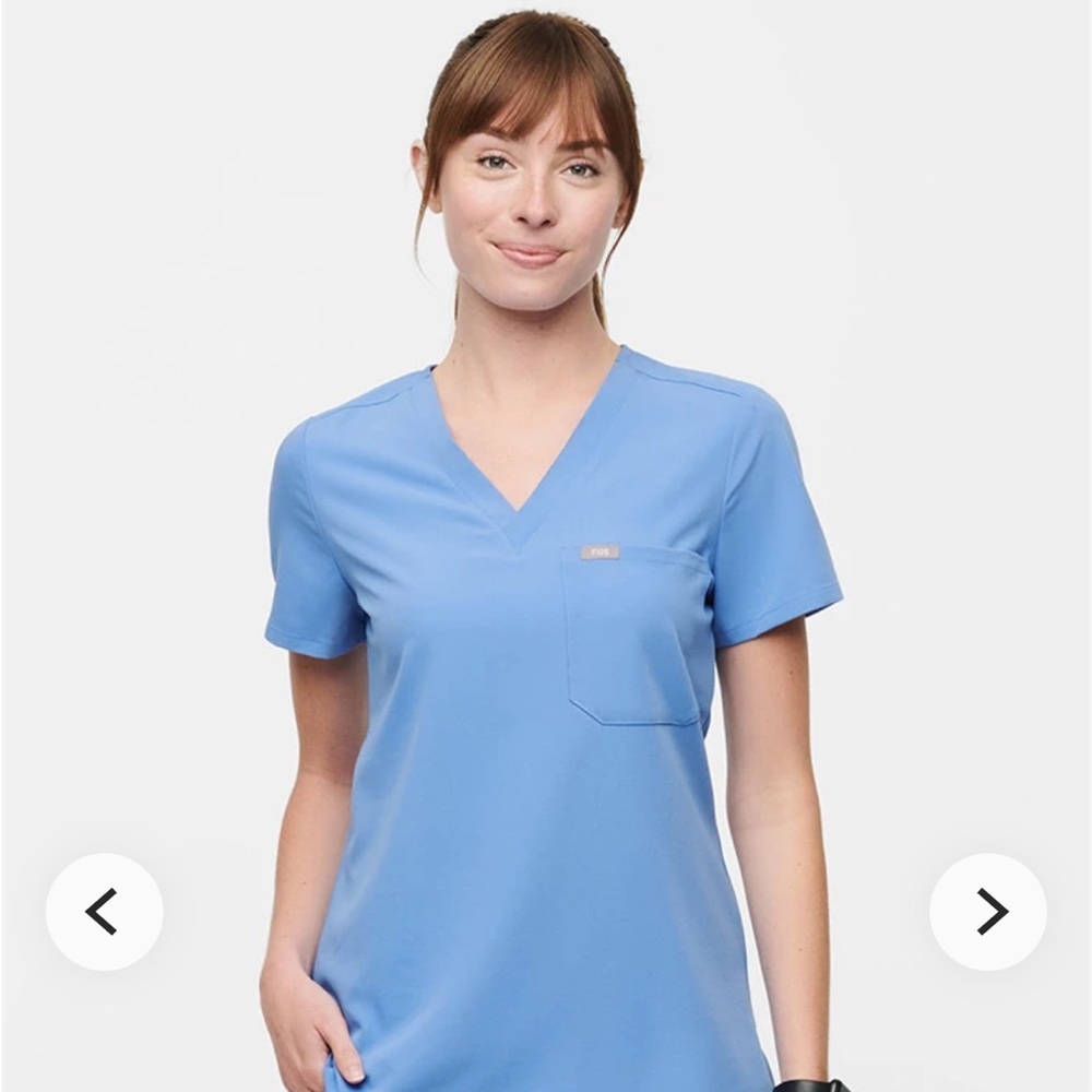 Figs scrub top